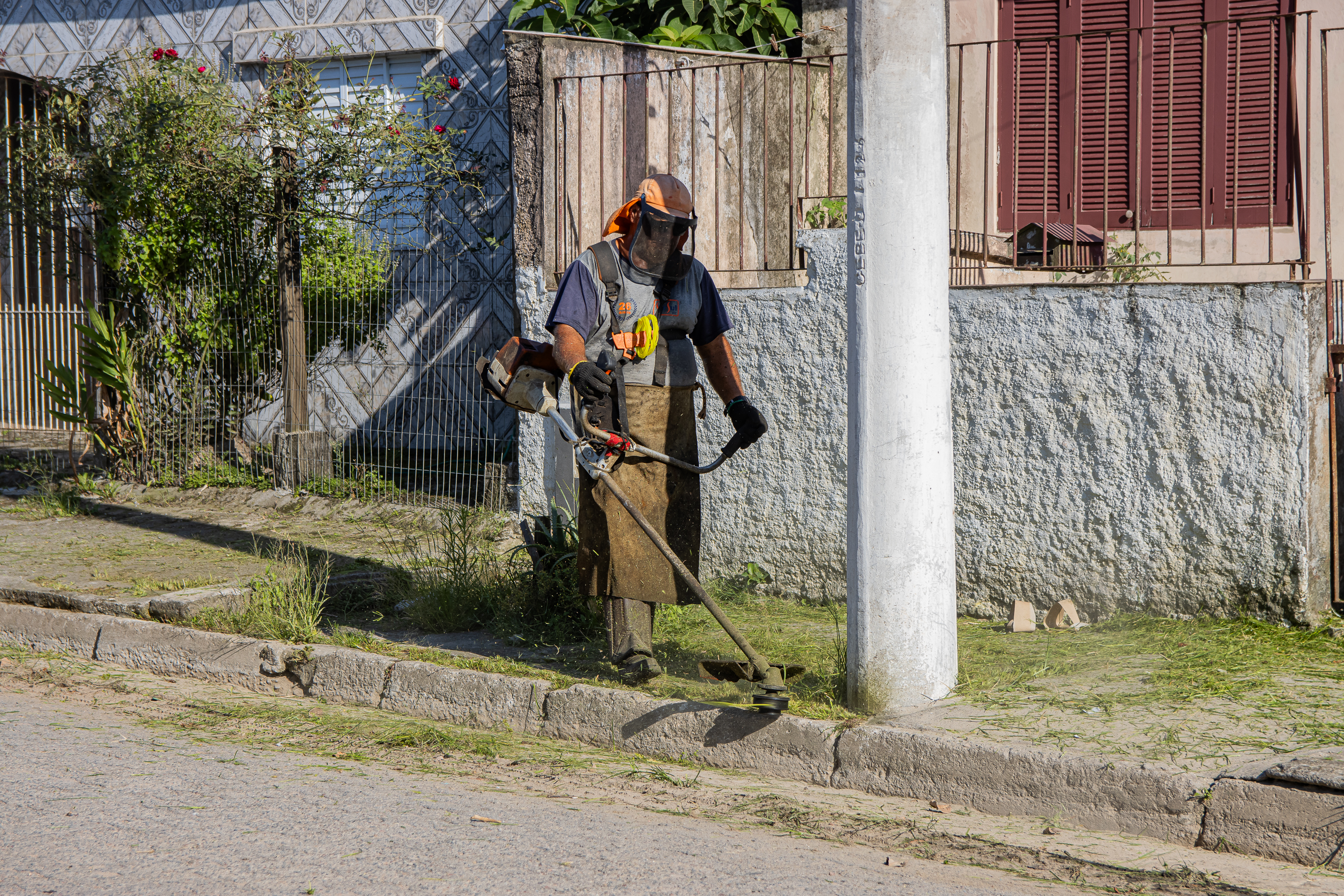 Frente de trabalho mobiliza equipes de sete Cosacs para atuar na região da Bom Jesus nesta quarta-feira (30)
