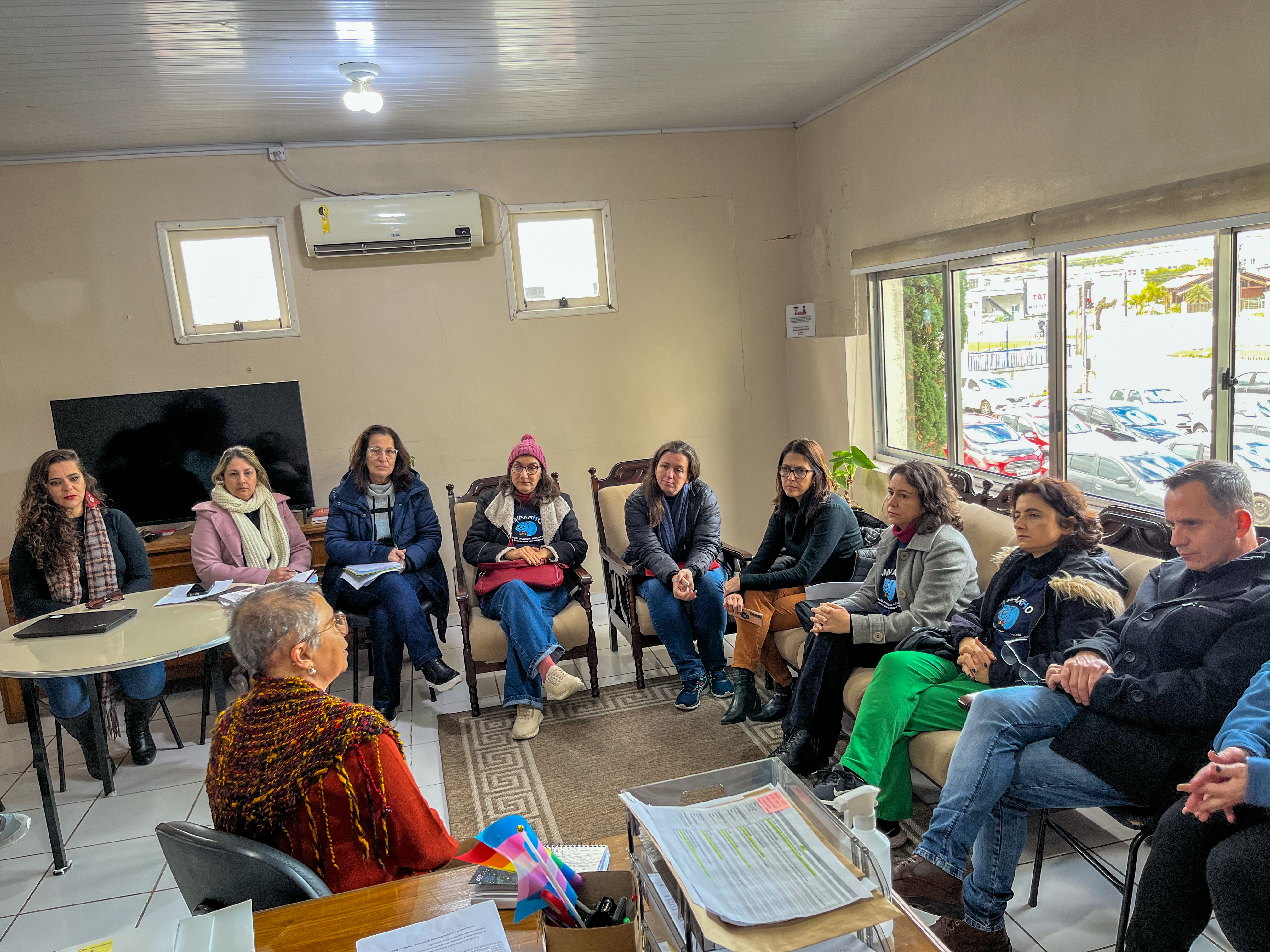 Reunião tratou das demandas relacionadas aos estudantes atípicos da rede municipal pública de ensino e as ações da SME para estes casos