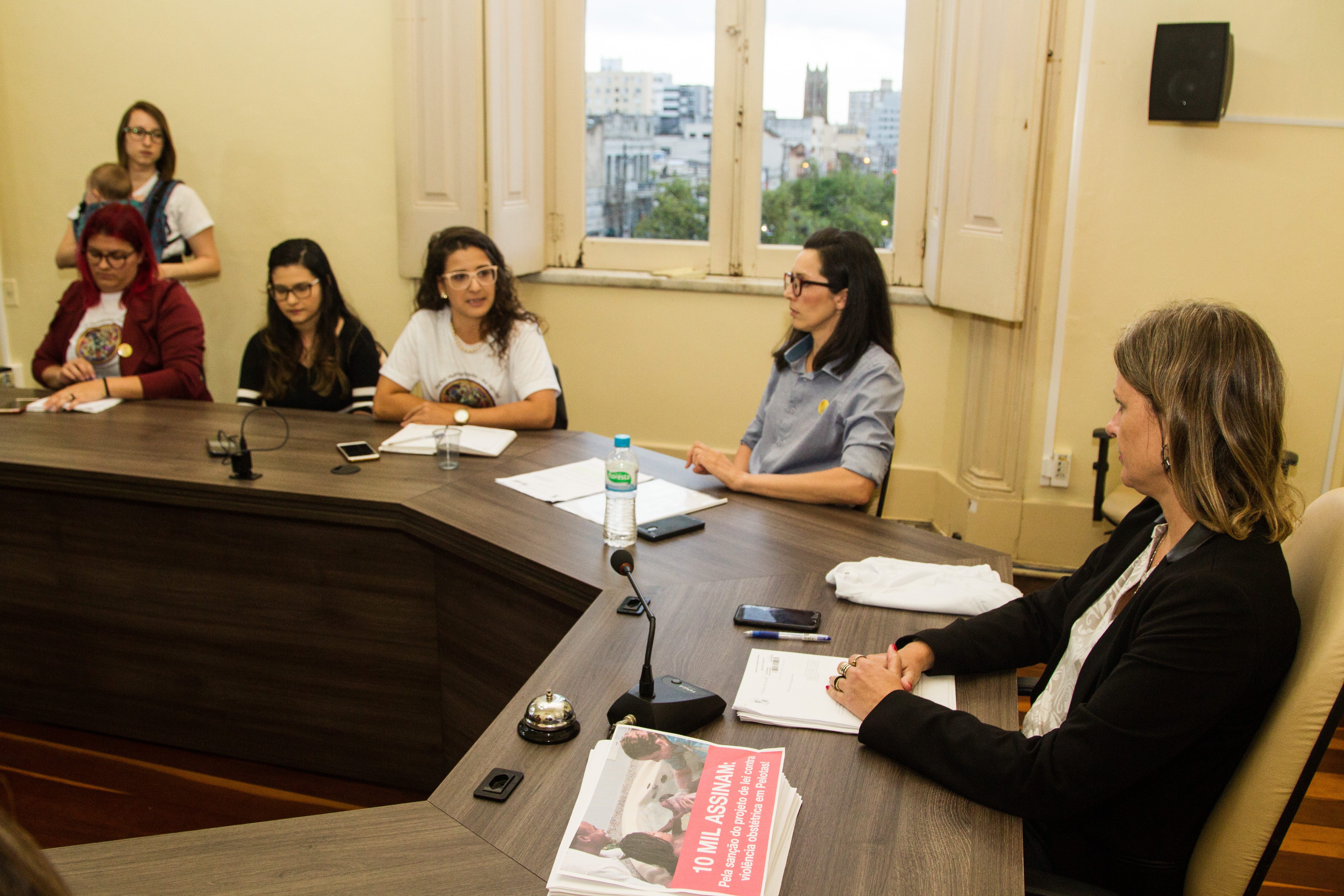 Paula propôs que o grupo e o Sindicato Médico do Rio Grande do Sul conversem e cheguem a um consenso, a fim de garantir o melhor atendimento às mulheres pelotenses