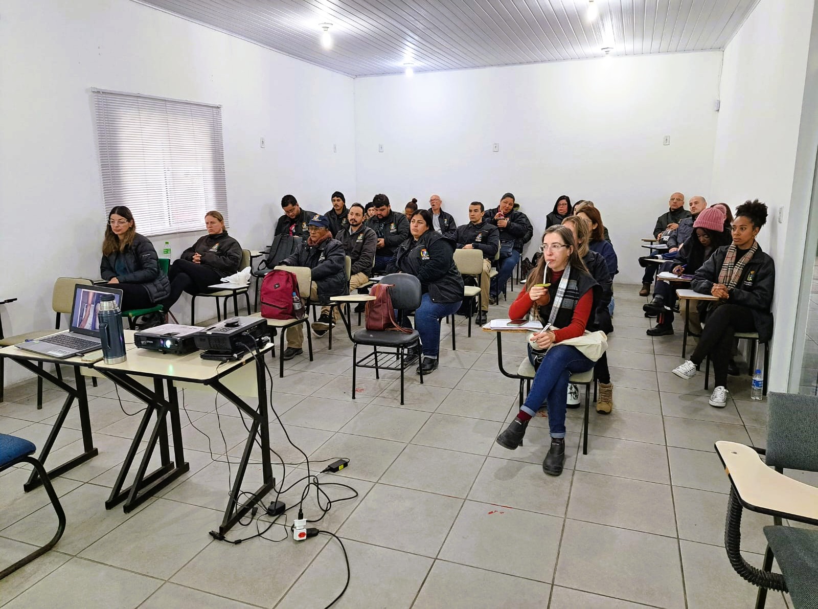 Profissionais recém contratados pelo município passam por capacitação a cargo de técnicos da Secretaria Municipal de Saúde (SMS)