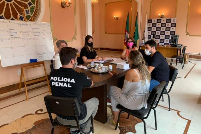 Prefeitura e Delegacia Penitenciária reúnem-se para iniciar planejamentos voltados à ressocialização
