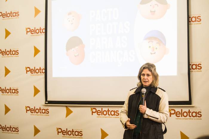 Plano voltado a crianças, que vai envolver todas as pastas da Administração, foi apresentado ao secretariado pela prefeita Paula nesta quinta-feira