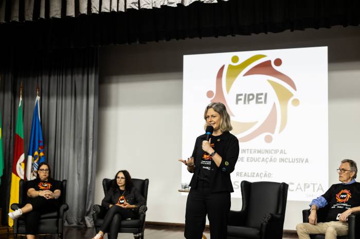 Iniciativa busca promover espaço para compartilhamento de práticas e novas alternativas para o processo de inclusão nas redes municipais de ensino