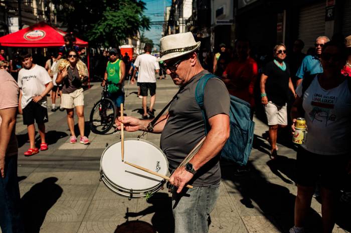 No sábado (21) tem banda carnavalesca no Navegantes e na quarta-feira seguinte, mais um bloco no bairro Porto