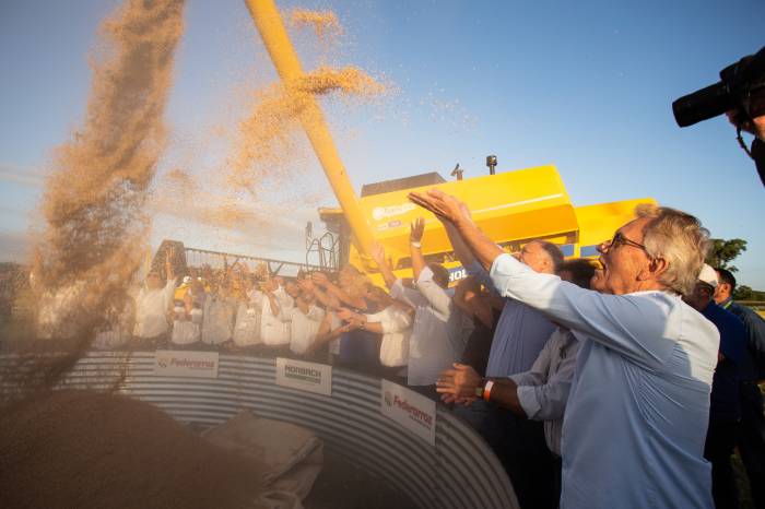 Evento realizado no município de Capão do Leão reuniu produtores rurais, autoridades e representantes do setor