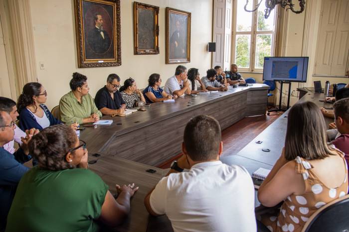 Em reunião no Paço, Seurb apresenta planejamento espacial a fim de orientar o trabalho de cada secretaria durante evento