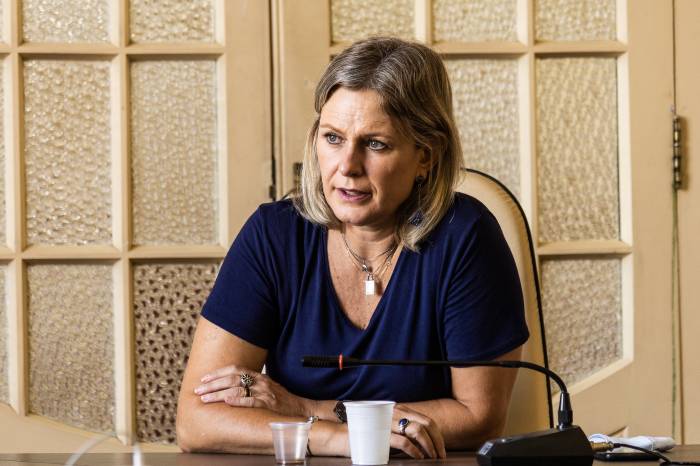 Prefeita de Pelotas é a única gestora do Brasil a palestrar na sessão sobre Democracia e Inclusão, na sexta-feira, na Cúpula das Cidades das Américas de 2023