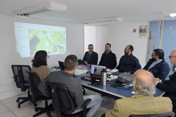 Reunião realizada nesta manhã, tratou da criação de dois parques, um industrial, e outro logístico, na zona norte do município