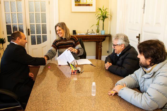 Vinte e duas famílias do loteamento Santa Cecília receberão banheiros