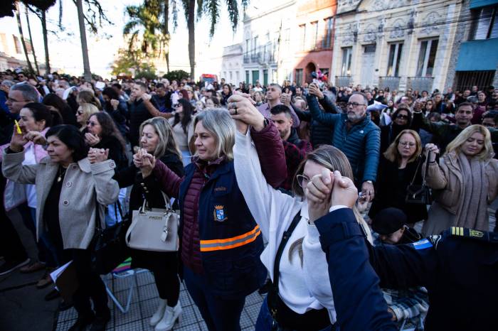 Prefeita Paula Mascarenhas participa das manifestações religiosas e registra agradecimentos às frentes de apoio e à comunidade