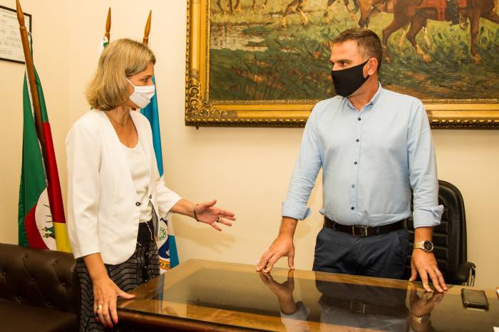 Em visita, Paula falou sobre importância do diálogo entre o Executivo e o Legislativo