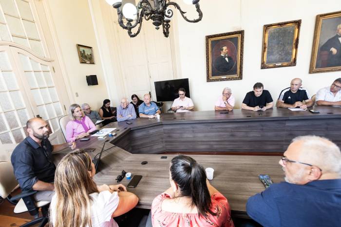 No encontro, foi apresentado o 15º Fórum Gaúcho de Arborização, que ocorrerá em Pelotas nos dias 21 e 22 de novembro, além das discussões sobre o novo cenário político regional