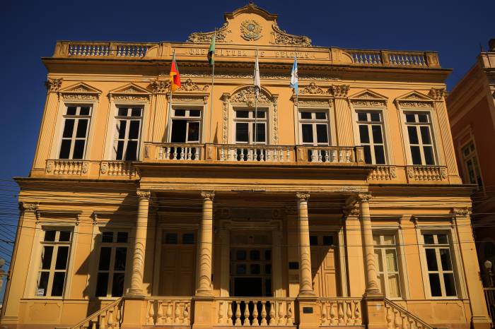 Administração Municipal encaminha comunicado ao Simp e aponta limites legais e restrições financeiras como motivos pela postergação
