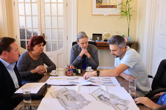 Projeto na área de Inovação foi debatido com equipe do Pelotas Parque Tecnológico e secretária de Saúde, Rosana van der Laan. Investimentos somam R$ 15 milhões