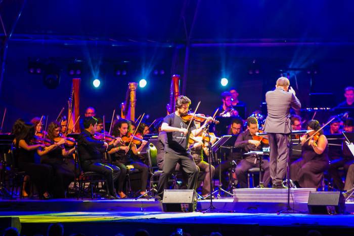 Nas noites desta sexta e sábado, ocorrem dois concertos no Palco do Festival