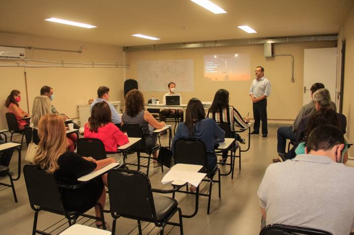 Membros do Conssedi, que representam diversos segmentos da sociedade, conheceram a proposta do Município para modernizar o sistema de iluminação de Pelotas