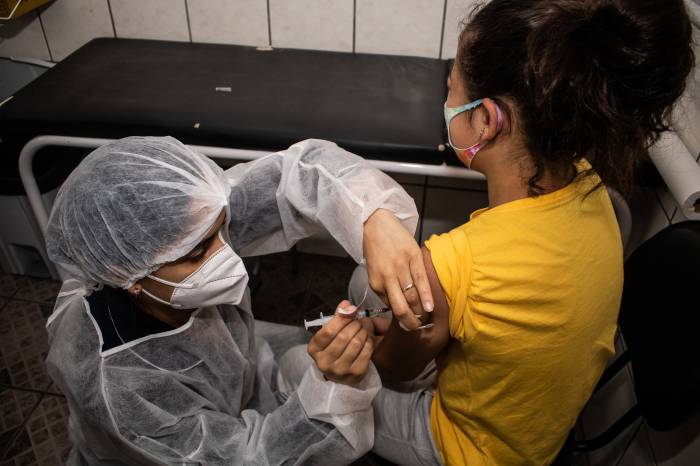 O objetivo da ação nacional é atualizar a Caderneta de Vacina de crianças e adolescentes menores de 15 anos