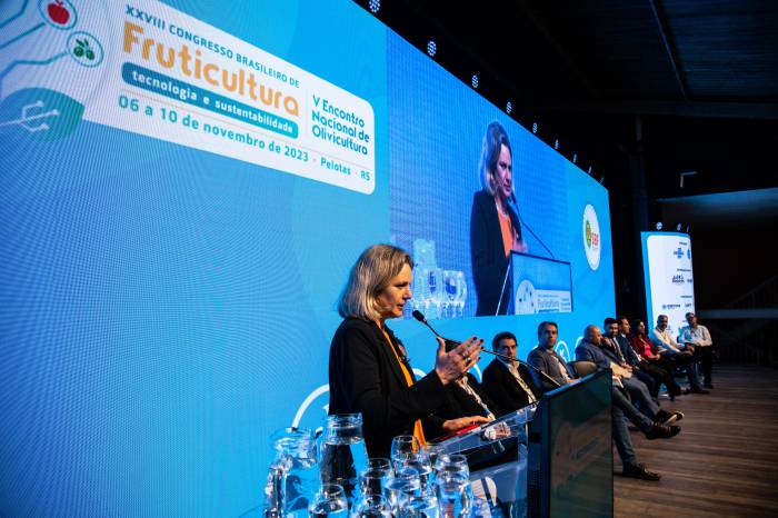 28º edição do evento acontece em Pelotas até sexta-feira, junto com o 5º Encontro Nacional de Olivicultura, no Centro de Eventos Fenadoce