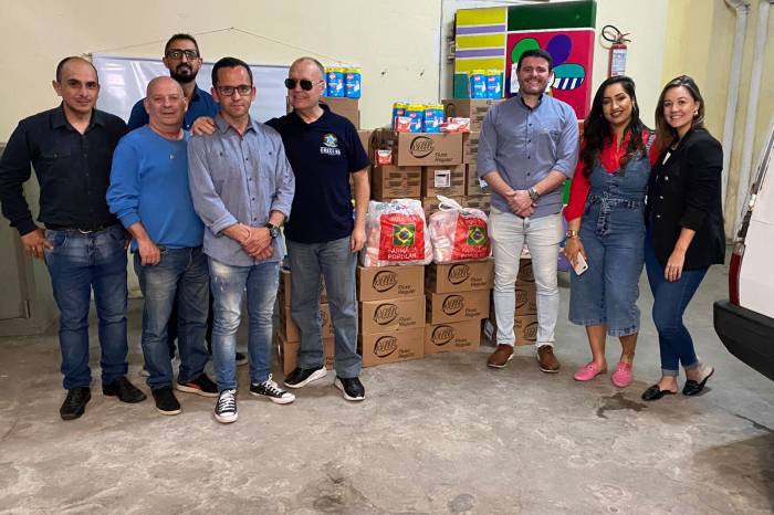 Foram doadas 9 mil unidades que serão distribuídas aos serviços da rede de Assistência Social