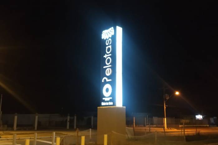 Dos quatro pórticos programados, dois estão instalados. Os demais, programados para o segundo semestre