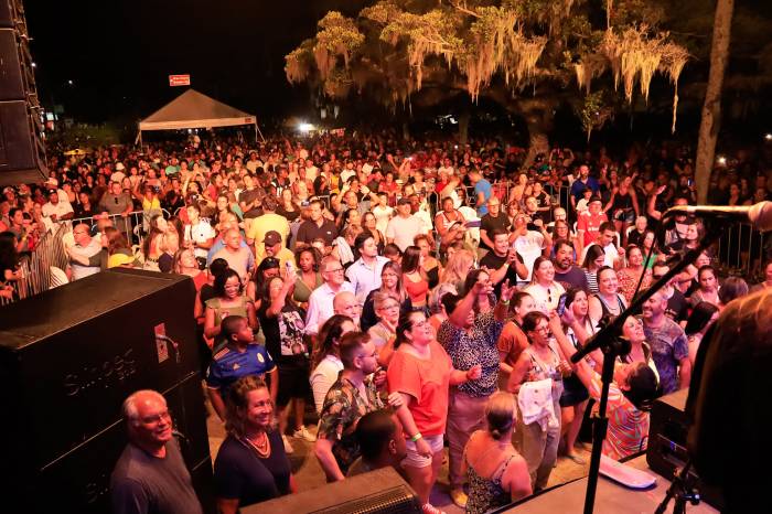 Após atividades artísticas no Laranjal e Barro Duro, evento chega à Colônia de Pescadores Z3 no sábado (1º) e domingo (2)