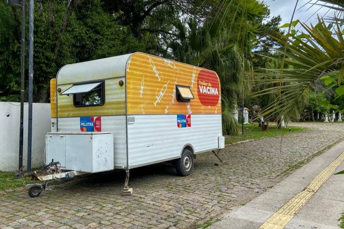 Unidade móvel da Secretaria de Saúde contará com equipe para aplicar doses em quem ainda não está em dia com as imunizações