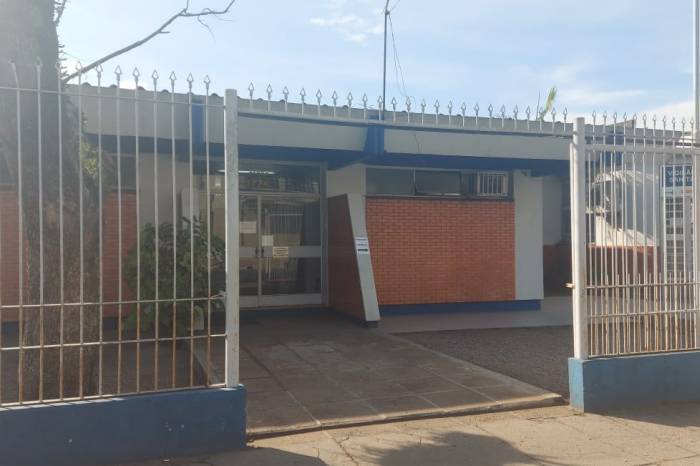 Mães de bebês com até 11 meses e 29 dias, que ainda não se imunizaram contra o coronavírus, devem procurar o local indicado na rua Lobo da Costa, 1.774