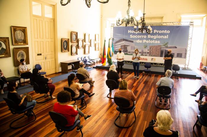 Diante da redução e atraso nos repasses do governo federal para Assistência Social, Município vai assumir, com orçamento próprio, o custeio até o final do ano
