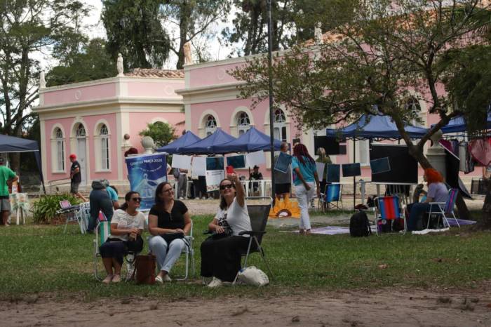Evento contou com uma série de rodas de conversa, celebrando as conquistas e enfatizando as lutas sociais das mulheres, atrações musicais e uma série de atividades esportivas e de lazer
