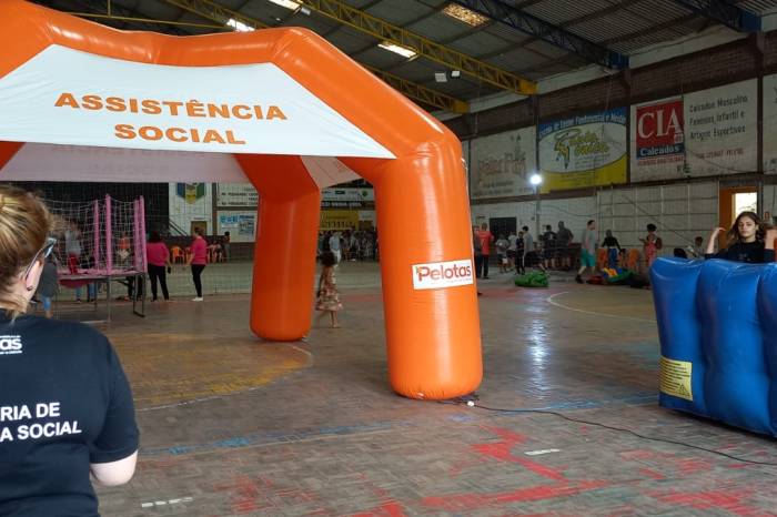 Crianças, adolescentes e adultos tiveram uma tarde de confraternização