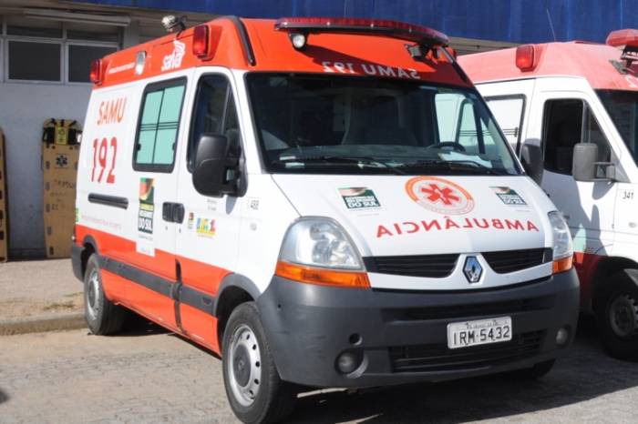 Confira as atividades essenciais que mantém funcionamento e o que fecha até as 6h de terça-feira