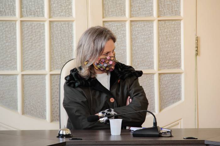 Chefe do Executivo comprometeu-se de avaliar pedido do grupo, sobre recurso relacionado à bandeira vermelha, determinada pelo Distanciamento Controlado do Estado para Pelotas