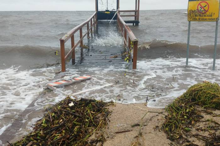 Região das praias e Z3 tem os pontos de alagamentos mais preocupantes com cerca de 160 pessoas desalojadas