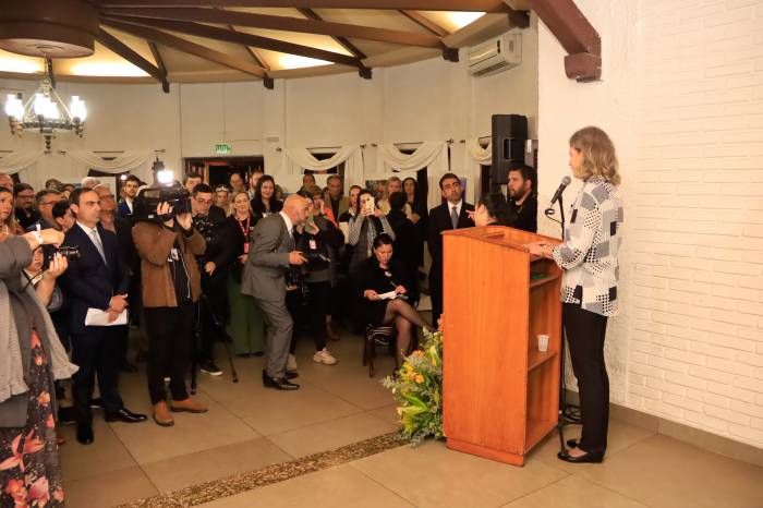 Durante a solenidade, os prêmios Mérito Rural e Medalha Nunes Vieira foram concedidos aos produtores rurais Gabriel Mello Souza Fernandes e Carolina Peró Osório, respectivamente