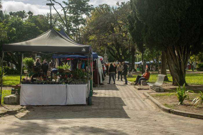 Exposição Pincelando Emoções, Feira Doce Garimpo e Mercado das Pulgas fazem parte das ações da agenda