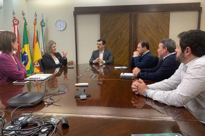 Nova operação de crédito, aprovada pelo Legislativo, permitirá investimentos em pavimentação, iluminação pública, sinalização viária e outros benefícios