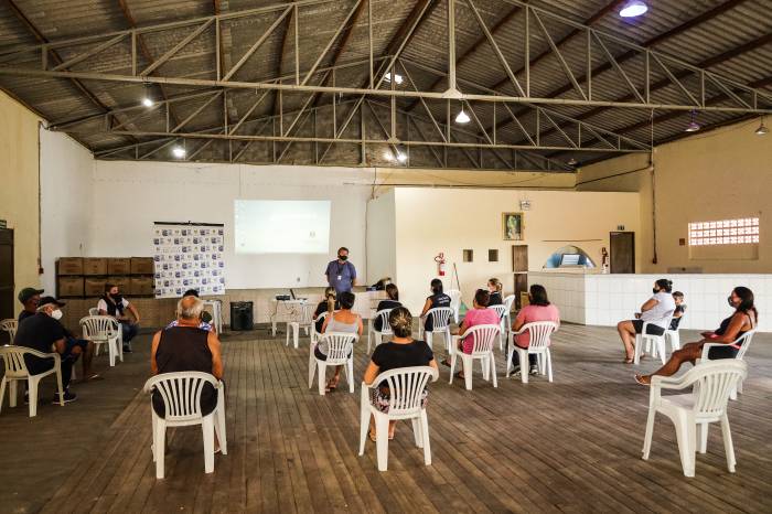 Iniciativa é fruto do programa Refrigerar, do Governo do Estado, e beneficia, desta vez, pescadores feirantes suplentes