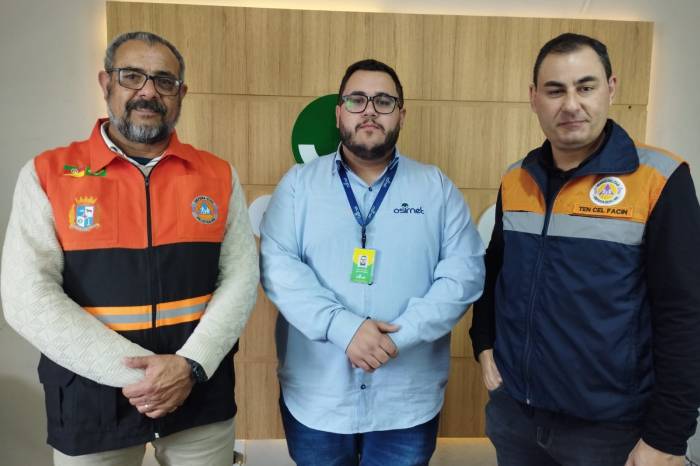 Defesa Civil do município e do Estado e empresa de serviços de internet estão arrecadando donativos para as cidades destruídas