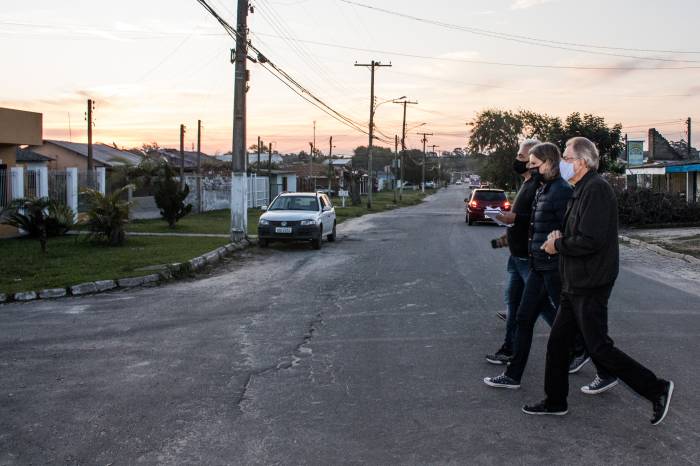 Também no bairro Arco-Íris, travessa 13 recebe projeto-piloto de capeamento asfáltico