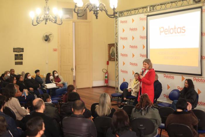 Prefeita acolhe os 40 novos profissionais que participam da 5ª Acolhida realizada neste ano
