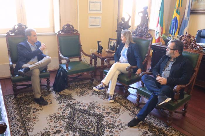 Assunto foi discutido entre a gestora municipal e diretor do programa de Cidades do WRI Brasil, Luis Antonio Lindau