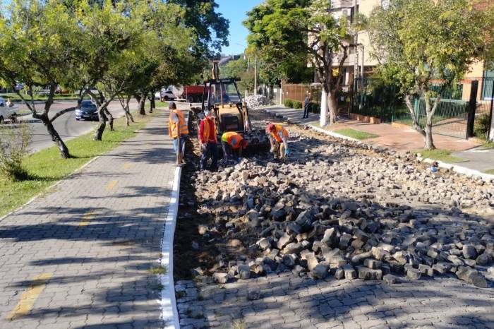 Equipe da Secretaria de Obras e Pavimentação melhora as condições viárias do trecho localizado entre a Gonçalves Chaves e a JKO