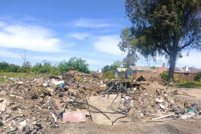 Operação coordenada pela Secretaria de Serviços Urbanos e Infraestrutura (Ssui) foi realizada nas comunidades da Bom Jesus, Jardim Europa e Dunas