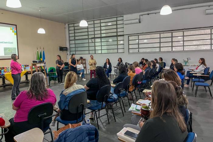 Atividade é destinada às escolas municipais, instituições parceiras e escolas de educação infantil privadas