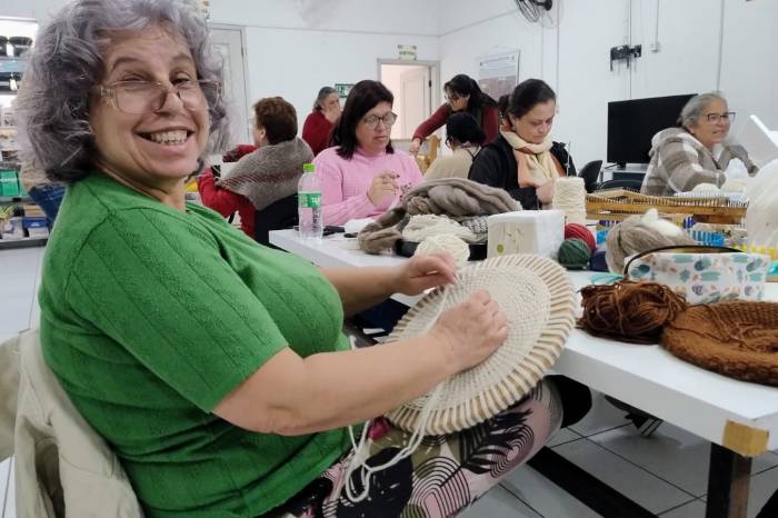 Cursos de artesanato são viabilizados por parceria entre a Prefeitura, o Senar e o Sindicato Rural