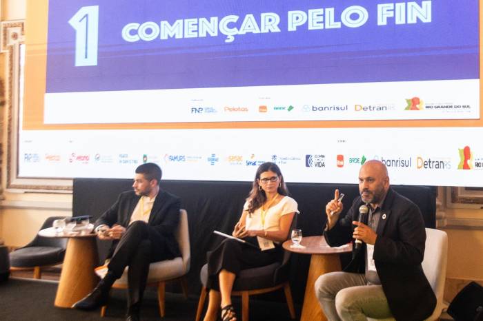 Representantes de São Paulo e Porto Alegre apresentam programas adotados e avanços alcançados