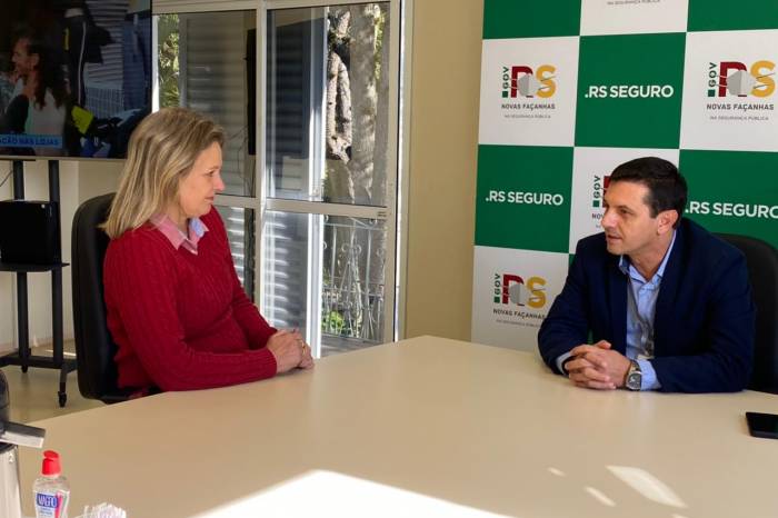 Gestora e coronel Vanius Santarosa trataram de diferentes temas entre eles o que busca a realização de uma pesquisa regional, na área da Segurança Pública