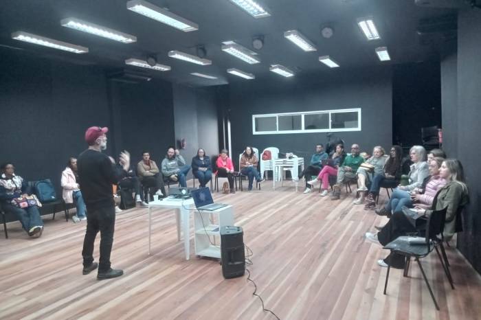 Integrantes de diversas secretarias e conselheiros abordaram a situação atual e acolheram demandas para que espaço funcione a pleno