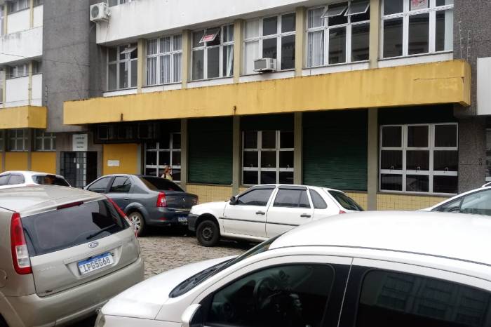 Serviços presenciais continuam disponíveis na sede
