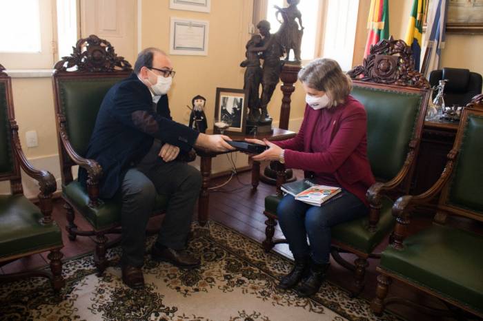Gestor apresentou possibilidades de parceria entre a instituição e o Município